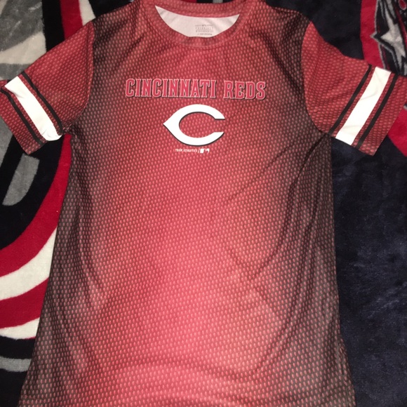 Cincinnati Reds youth medium 8-10 Team T-Shirt NEW - Picture 1 of 3